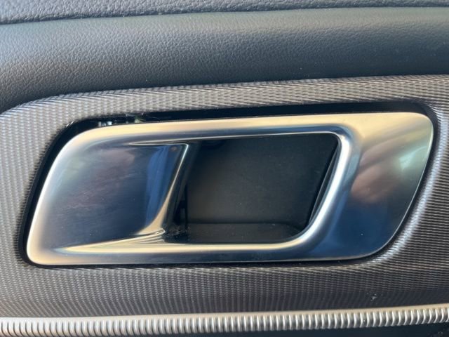 Used 2025 Ford Explorer ST-Line w/ Premium Package image 11