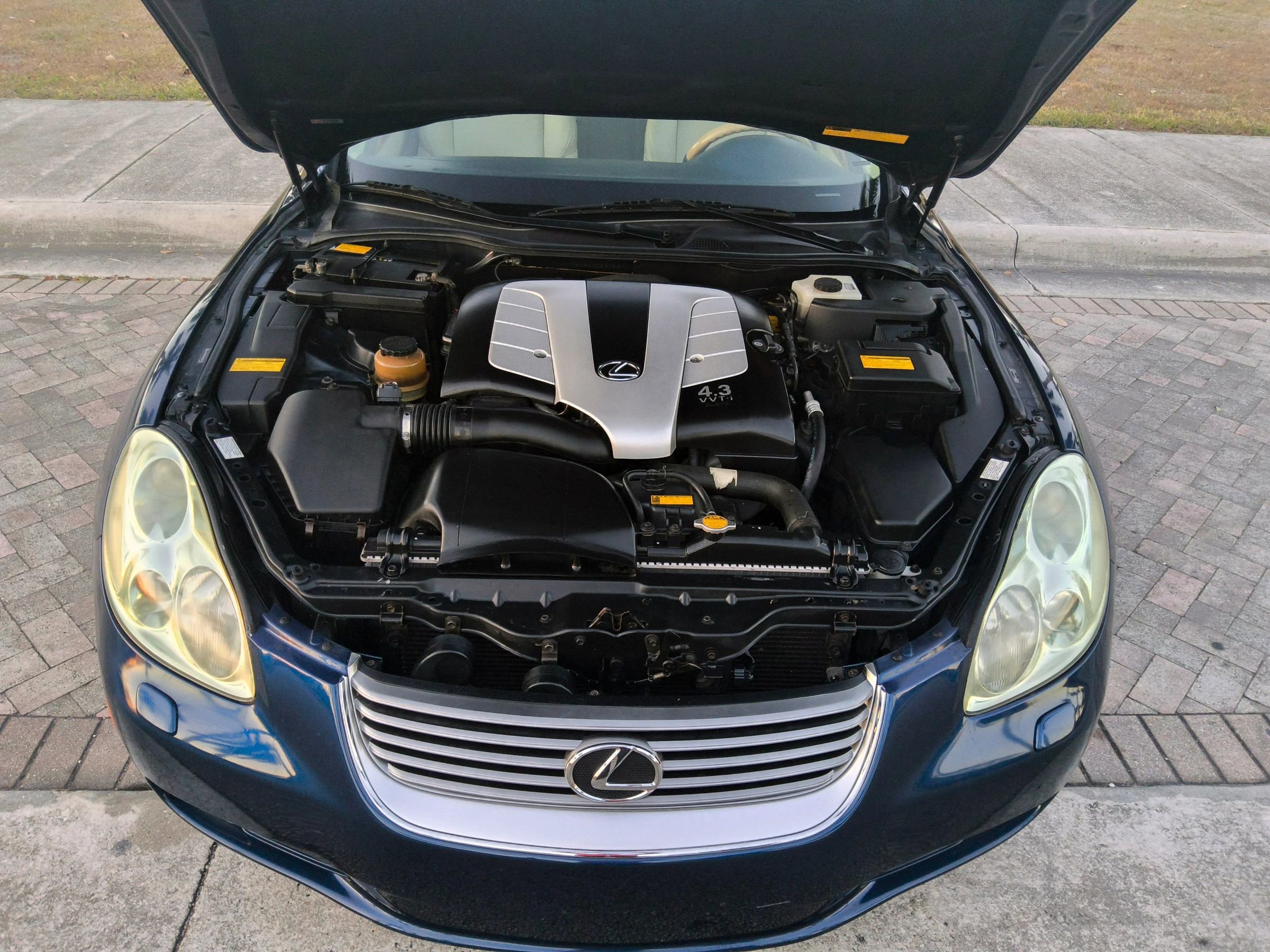 Used 2004 Lexus SC 430 Convertible image 48