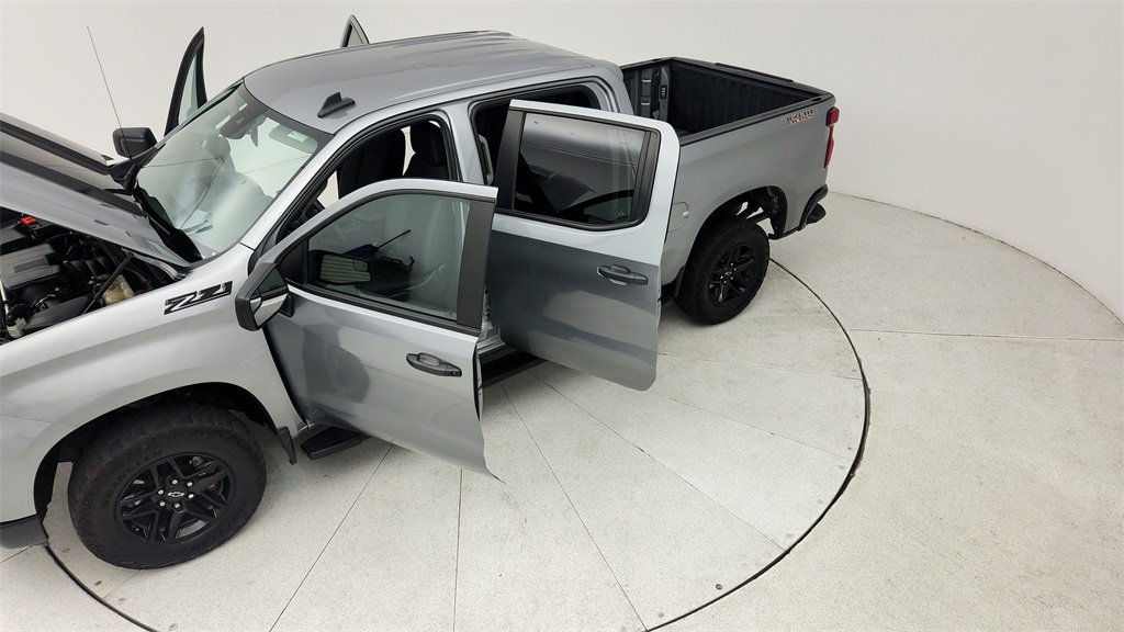 Used 2024 Chevrolet Silverado 1500 Custom Trail Boss w/ LPO, Dark Essentials Package image 43