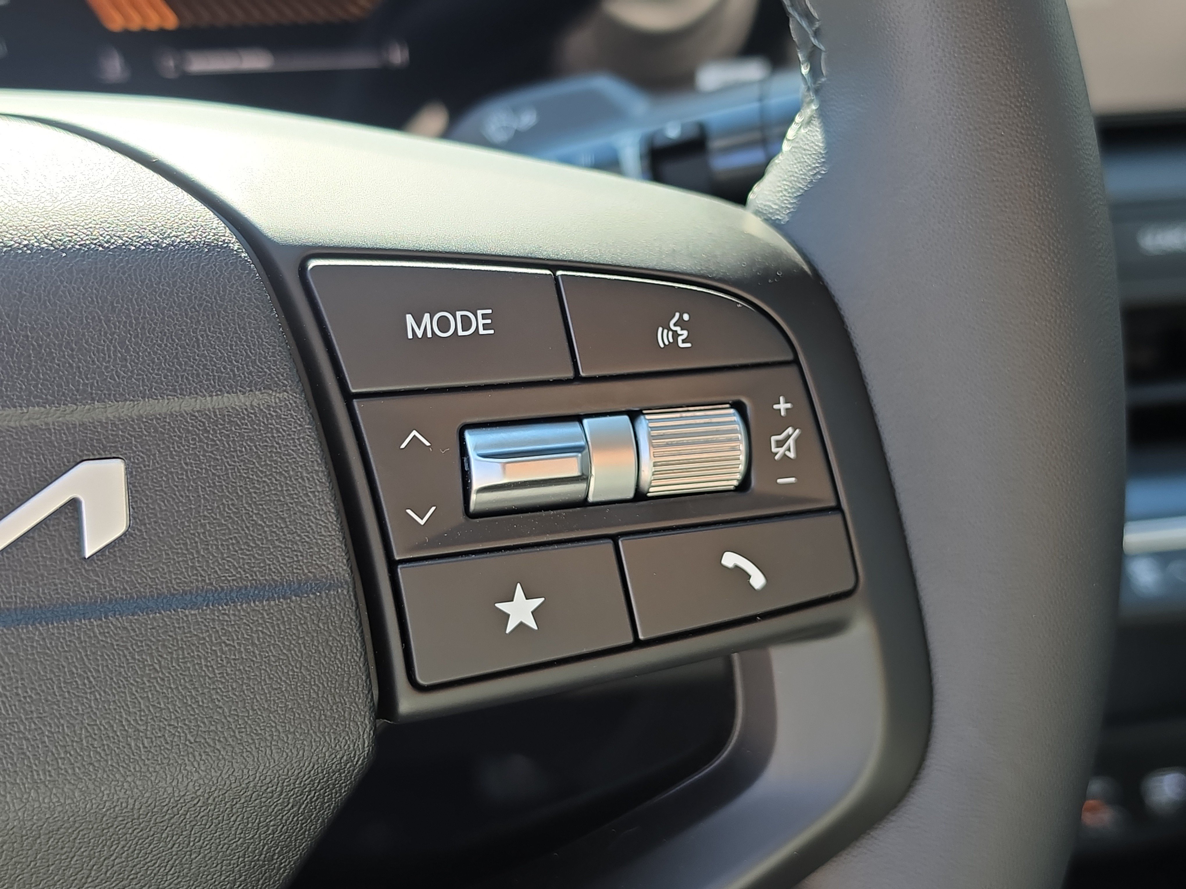 New 2026 Kia K4 EX FWD image 31