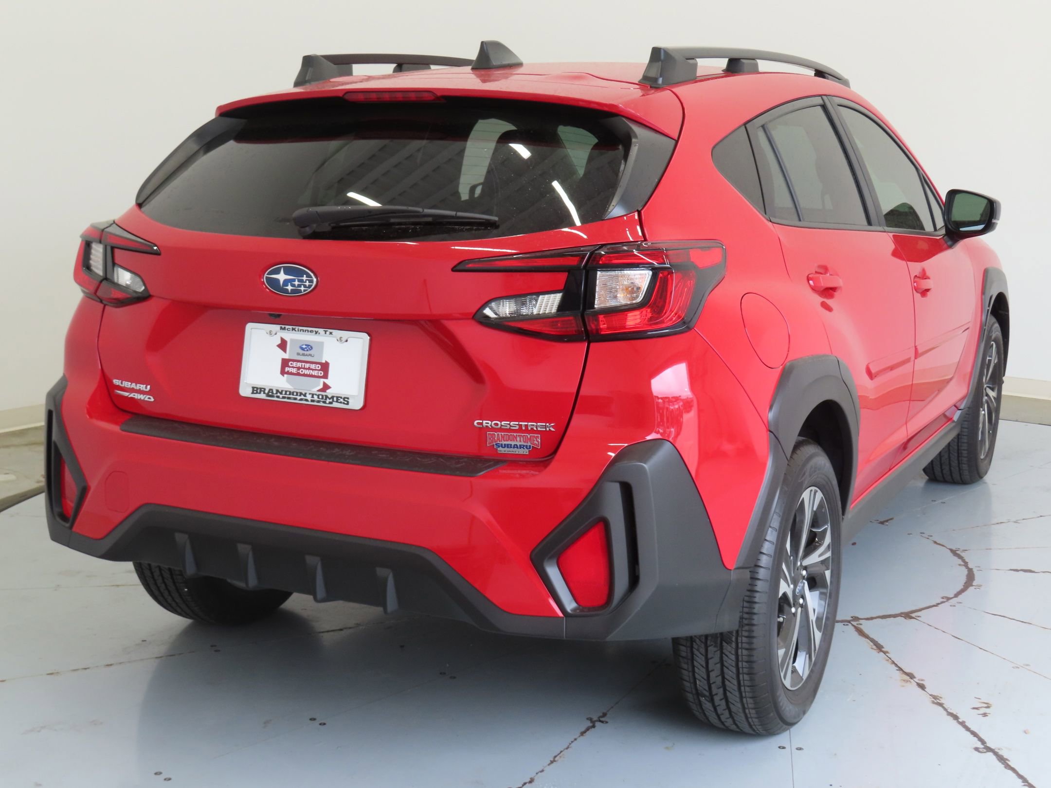 Used 2025 Subaru Crosstrek 2.0i Premium w/ Crosstrek Mirror Package AWD/4WD image 4