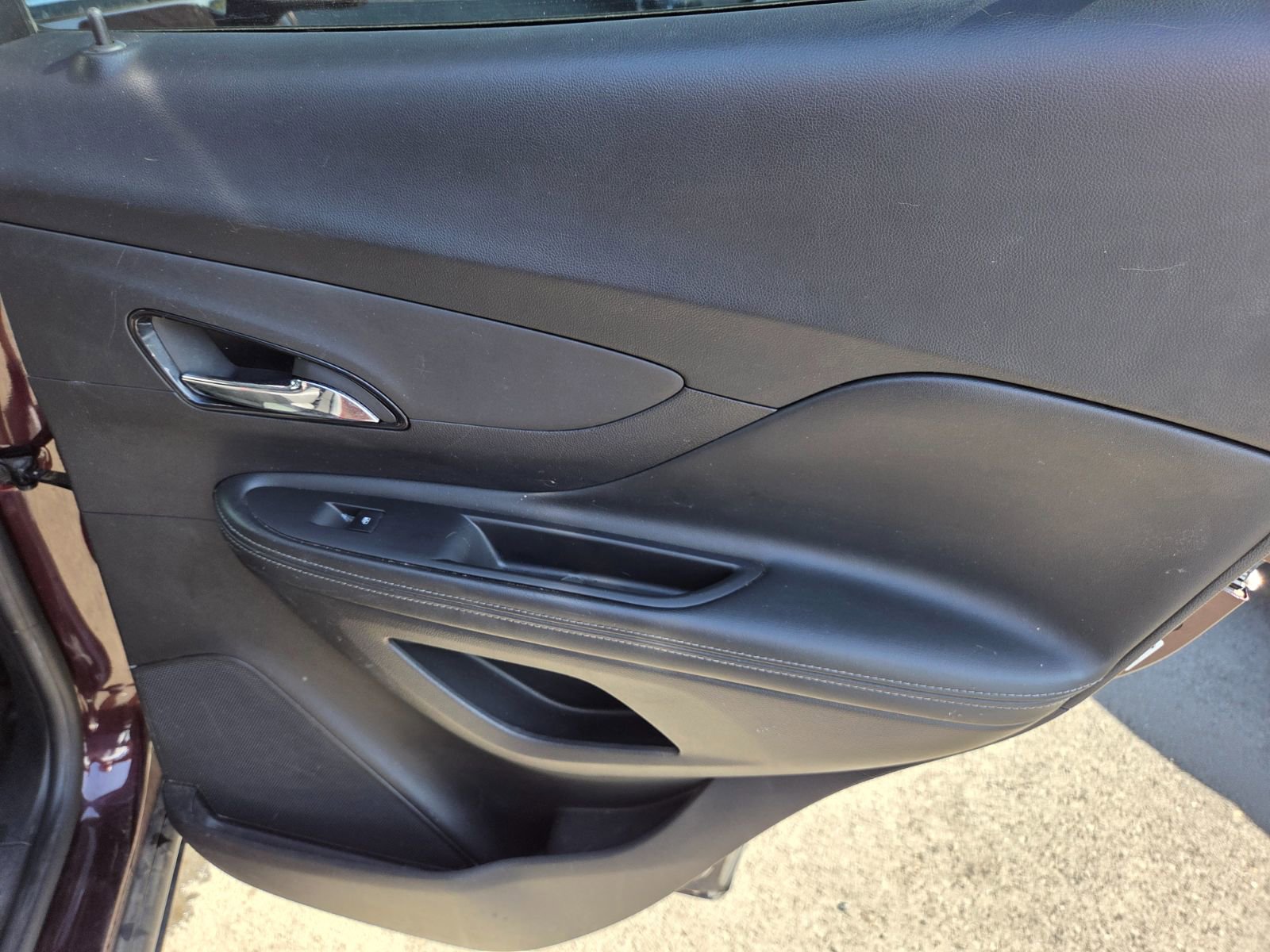 Used 2018 Buick Encore Preferred w/ LPO, Road Trip Package image 12