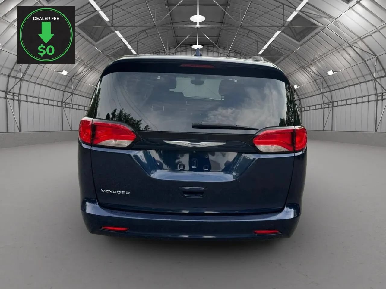 Used 2020 Chrysler Voyager Lxi FWD image 4