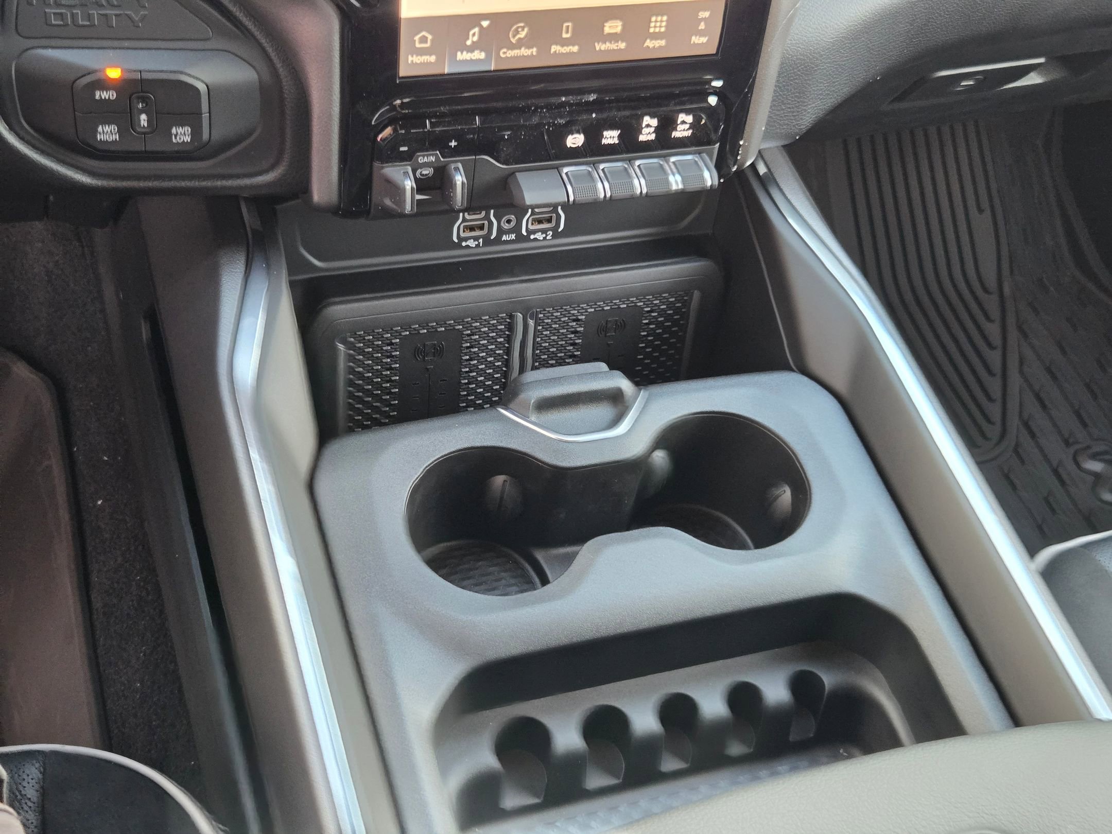 New 2026 RAM 2500 Laramie AWD/4WD image 31