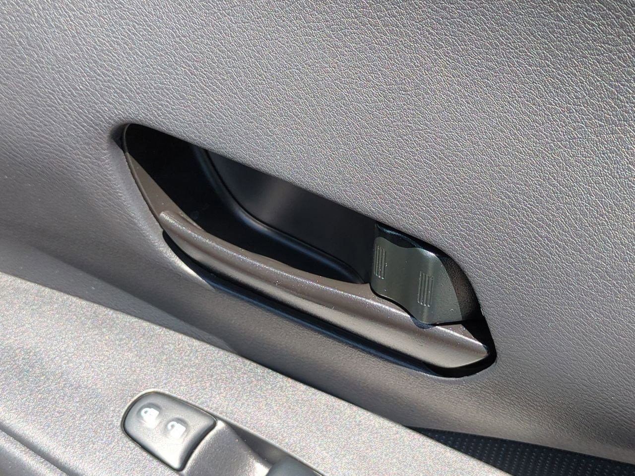 New 2025 Nissan Kicks Play S FWD image 35