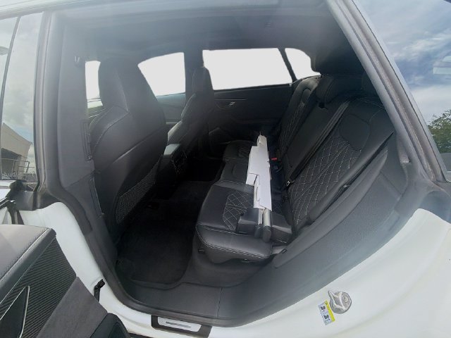 Used 2024 Audi SQ8 Prestige AWD/4WD image 25