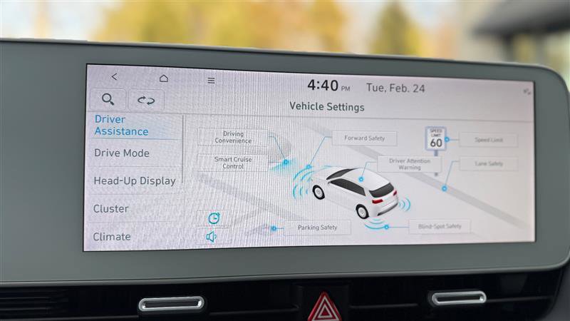 Used 2024 Hyundai Ioniq 5 Limited image 41