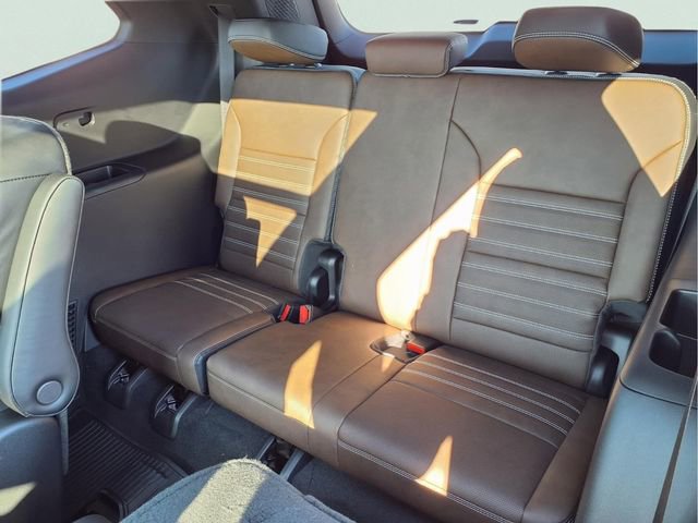 New 2026 GMC Acadia Denali Ultimate w/ LPO, Floor Liner Package image 24