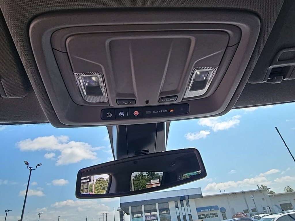 Used 2023 Chevrolet Silverado 2500 Custom w/ Custom Value Package image 25