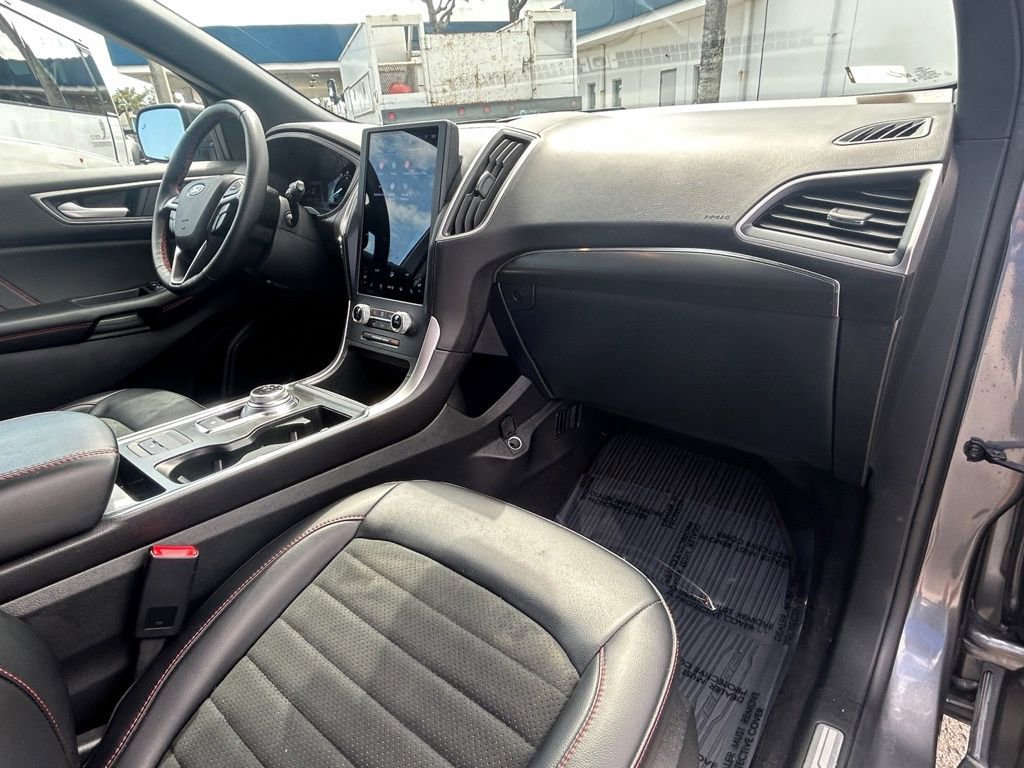 Used 2023 Ford Edge ST-Line w/ Cargo Accessory Package image 24