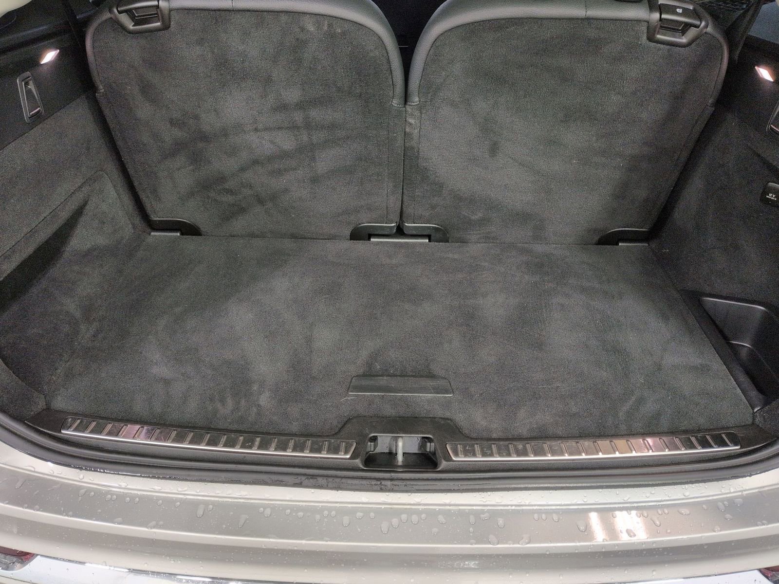 Used 2024 Volvo XC90 B5 Plus AWD/4WD image 36