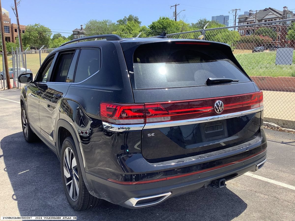 Used 2024 Volkswagen Atlas SE FWD image 6