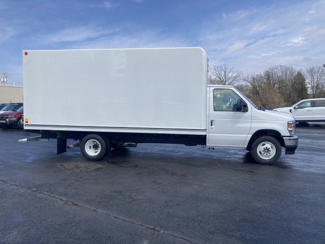 New 2027 Ford E-350 and Econoline 350 Super Duty w/ Power Equipment Group image 4