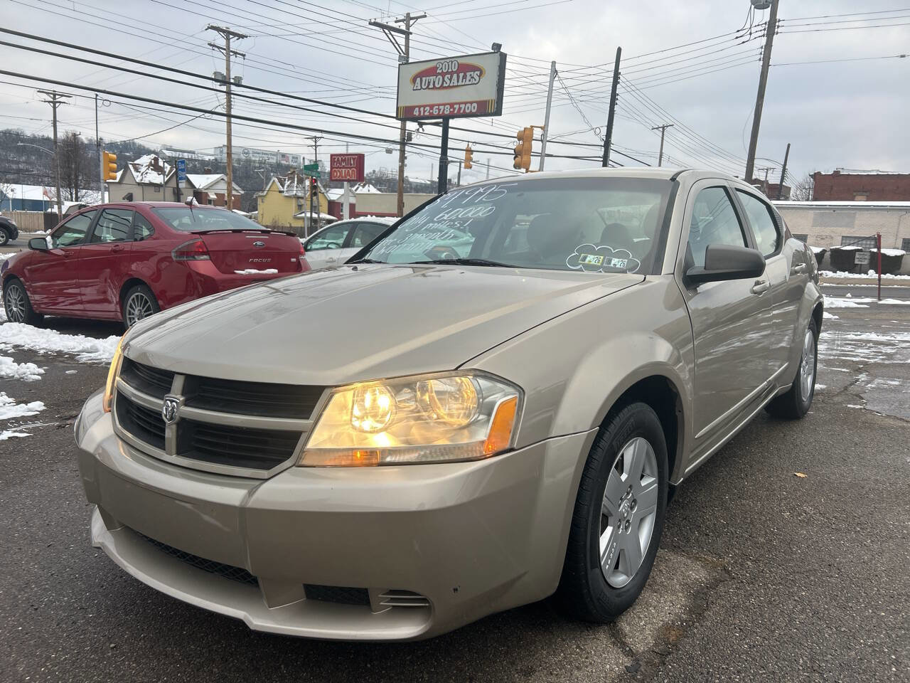 Used 2009 Dodge Avenger SE image 2