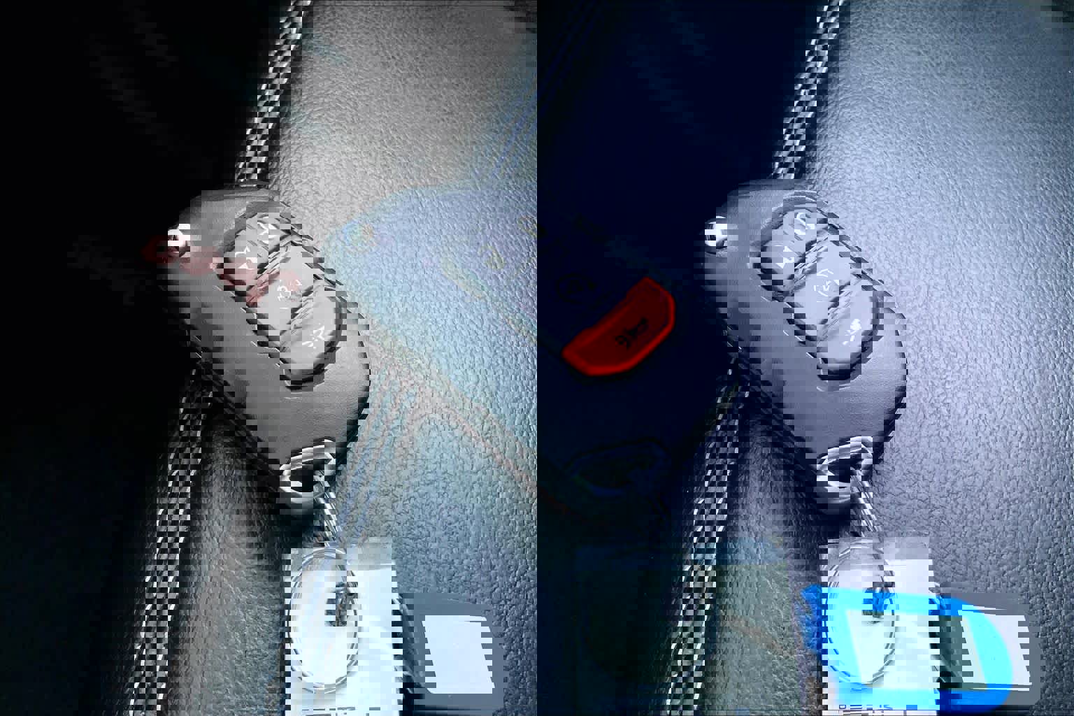 Used 2022 Jeep Wrangler Unlimited Sahara w/ Cold Weather Group image 31