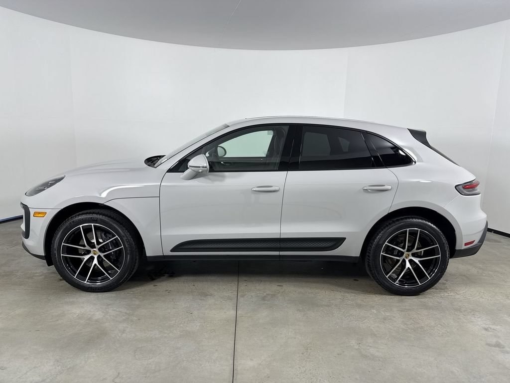 New 2026 Porsche Macan AWD/4WD image 2
