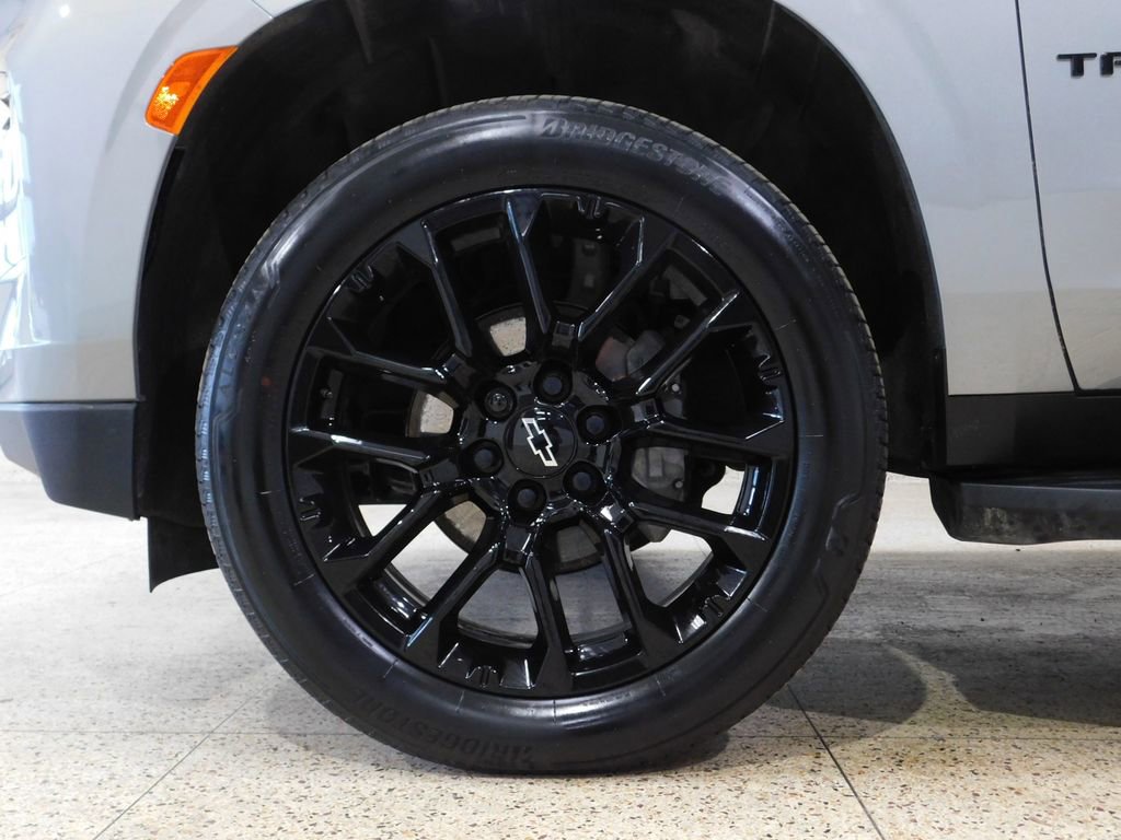 Used 2024 Chevrolet Tahoe Premier w/ Premium Package AWD/4WD image 20