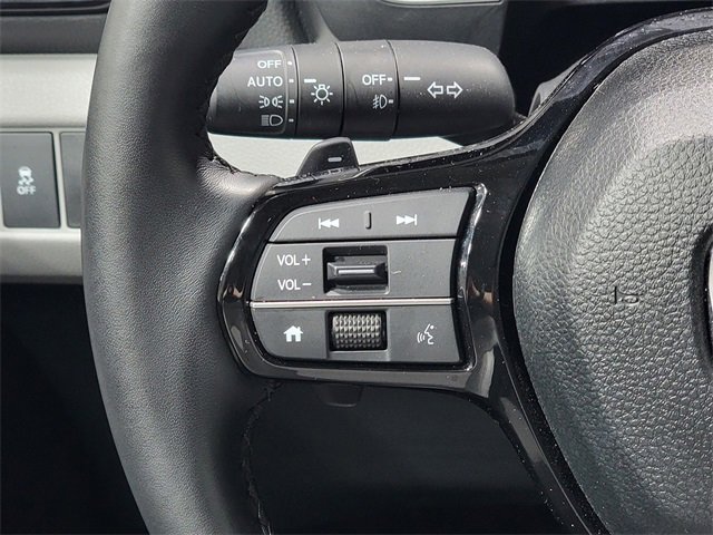 Used 2025 Honda Pilot EX-L image 26