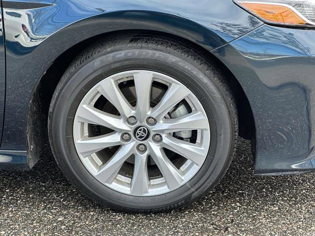 Used 2019 Toyota Camry LE FWD image 7