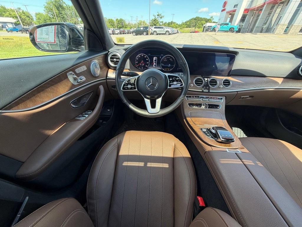Used 2020 Mercedes-Benz E 450 4MATIC Sedan image 16