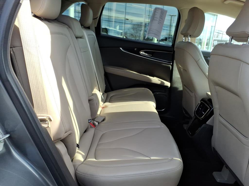 Certified 2022 Lincoln Nautilus AWD w/ Premium Package image 15