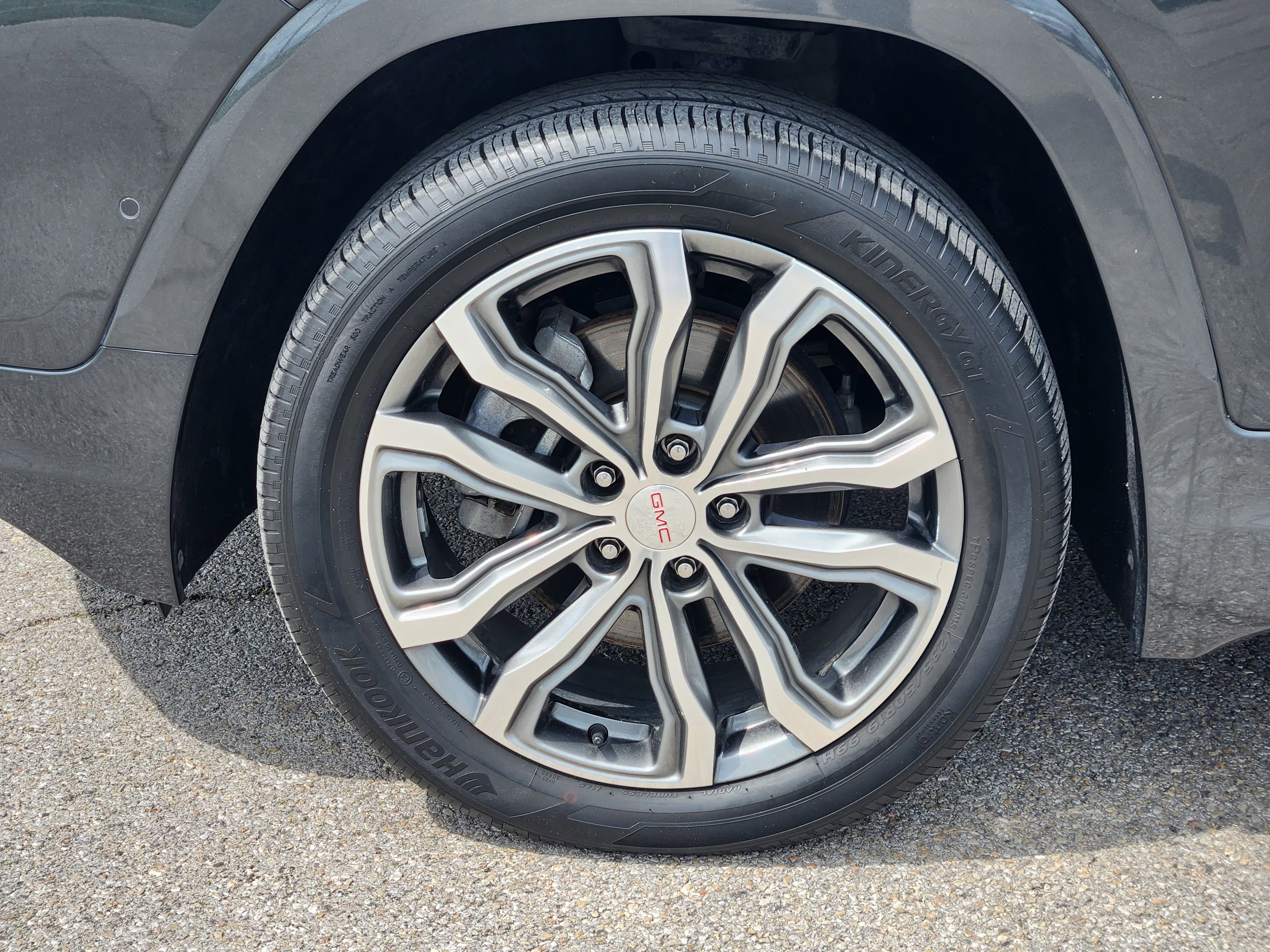 Used 2020 GMC Terrain Denali w/ Denali Premium Package AWD/4WD image 10