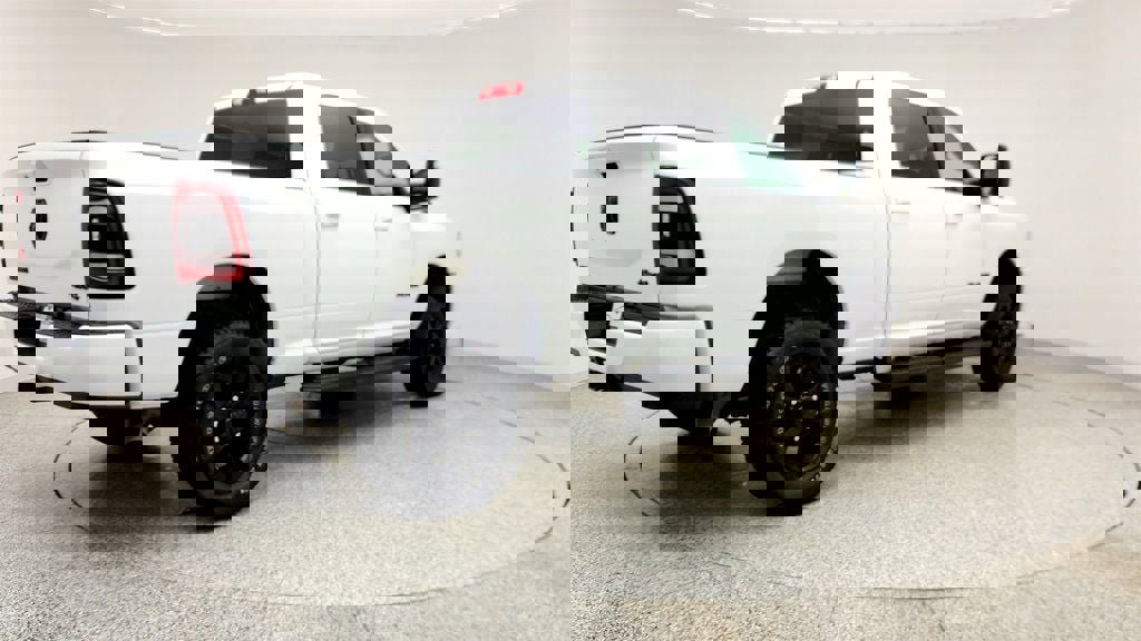 Used 2024 RAM 2500 Big Horn w/ Night Edition image 5