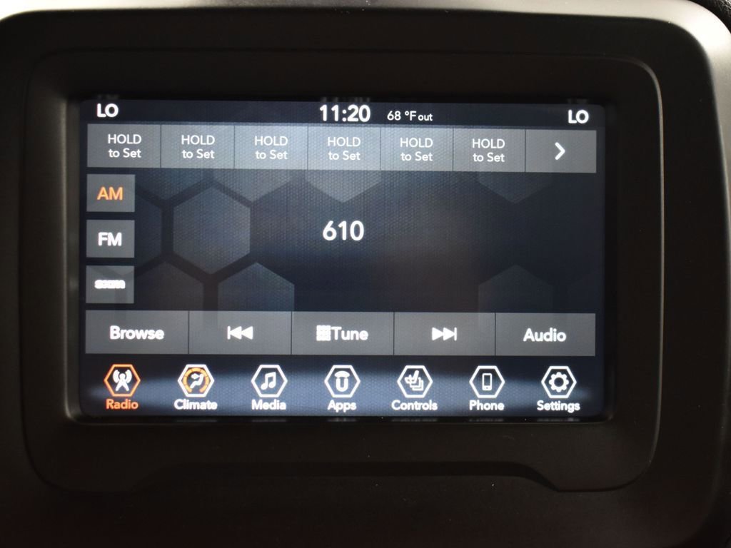 Used 2020 Jeep Renegade Limited w/ Trailer Tow Group image 17