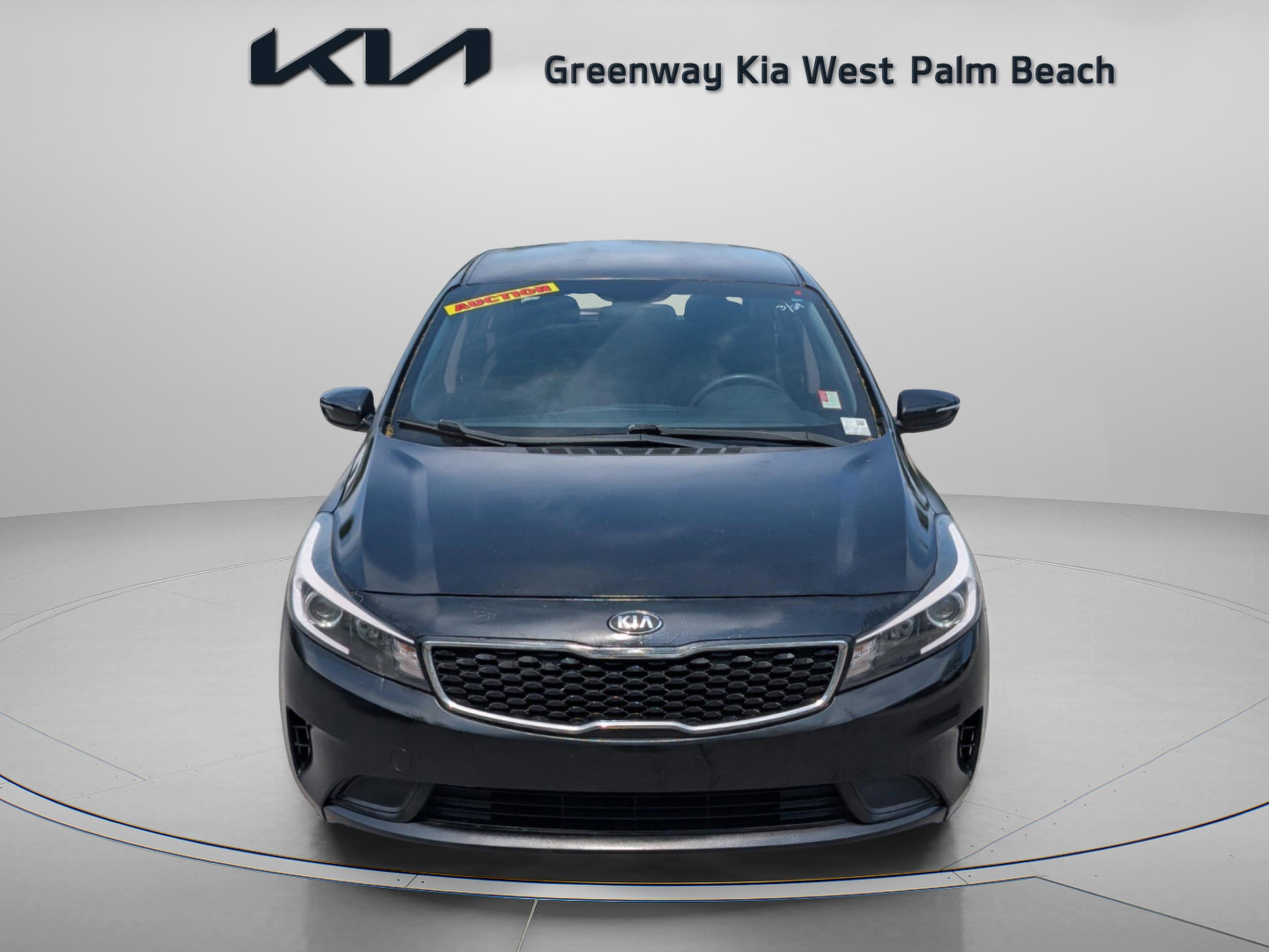 Used 2017 Kia Forte LX FWD image 2