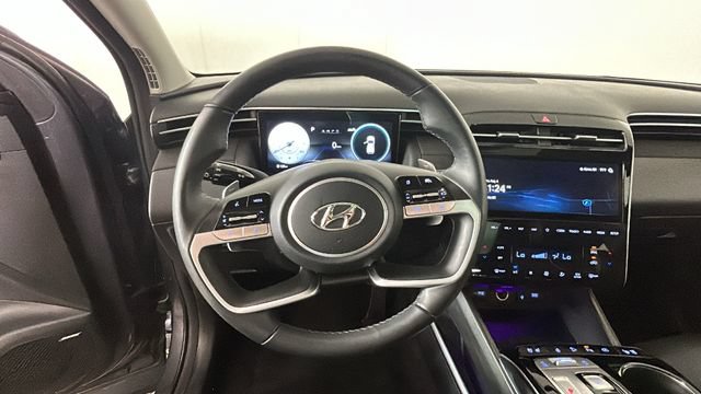 Certified 2024 Hyundai Tucson Limited AWD/4WD image 14