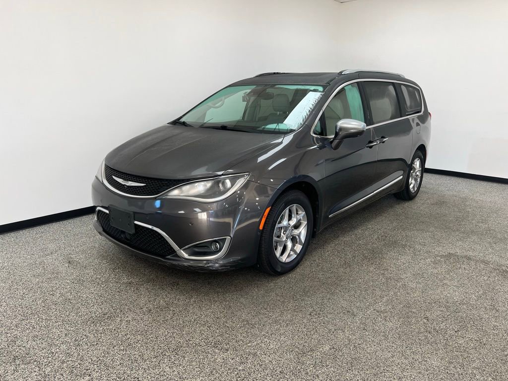Used 2017 Chrysler Pacifica Limited w/ Advanced Safetytec Group image 18