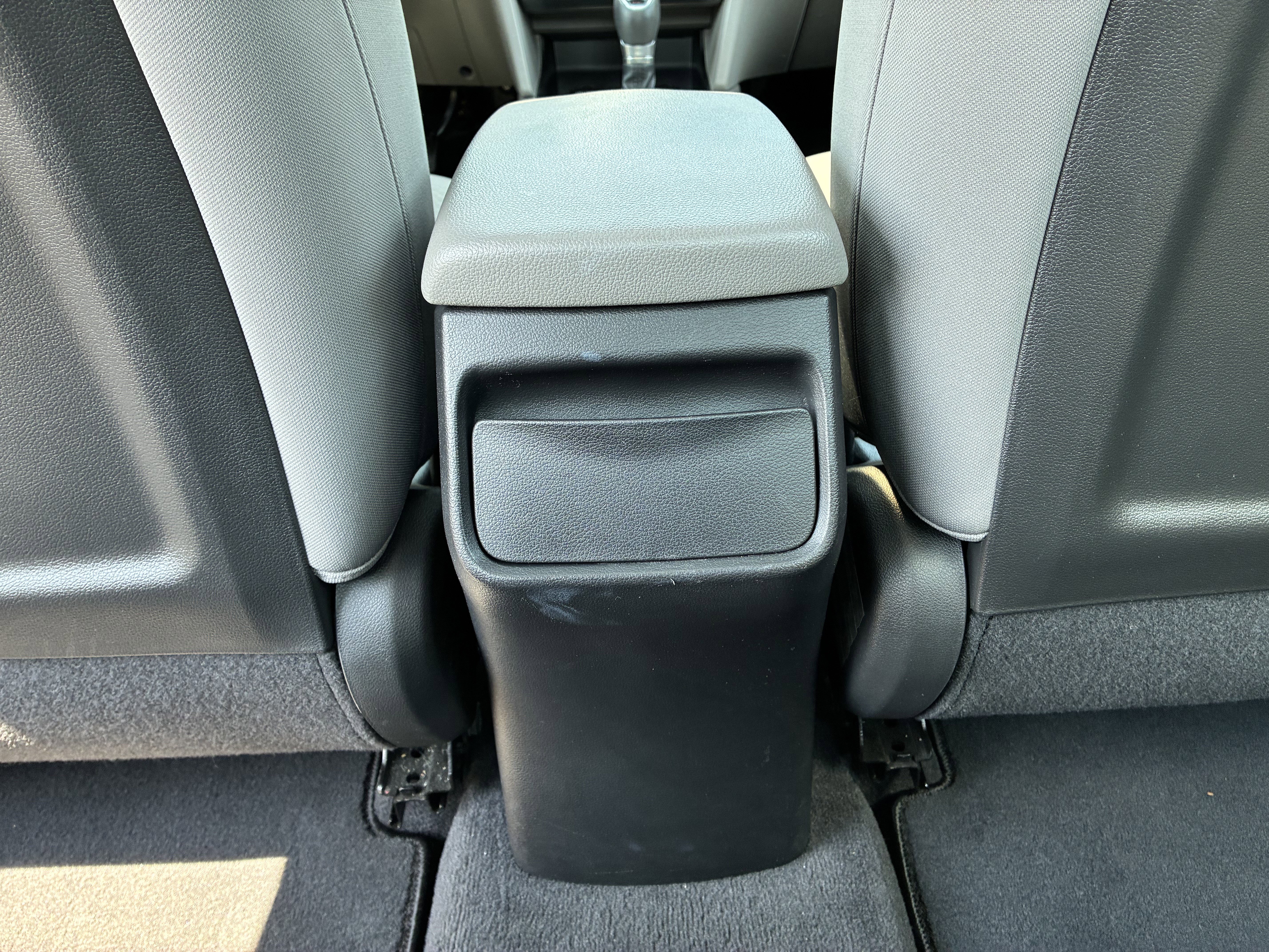 Used 2020 Hyundai Elantra Value Edition FWD image 17