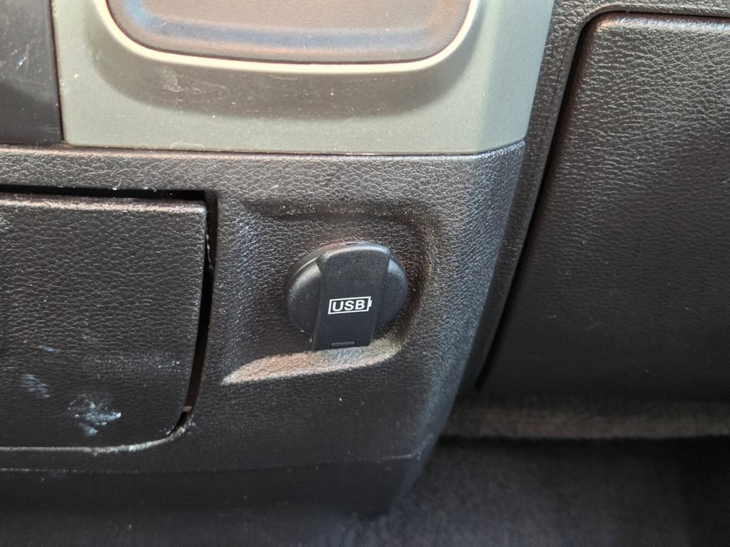 Used 2019 RAM 1500 Classic SLT AWD/4WD image 27