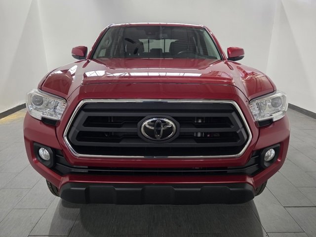 Used 2022 Toyota Tacoma SR5 w/ Technology Package image 8