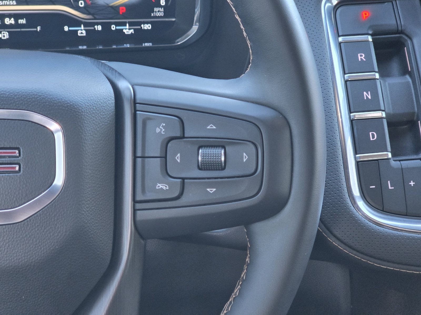 Used 2024 GMC Yukon AT4 AWD/4WD image 29