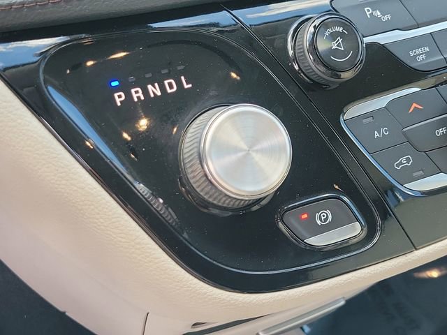 Used 2017 Chrysler Pacifica Limited FWD image 30