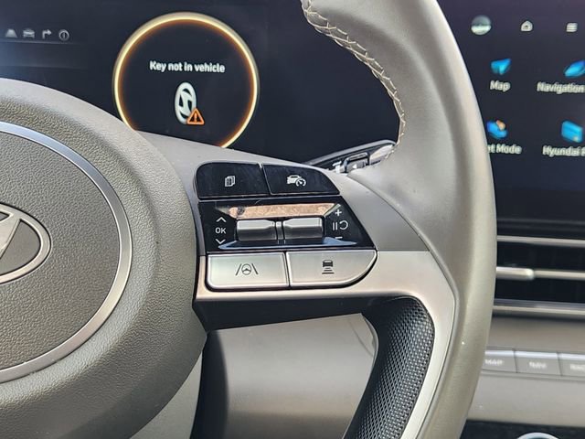 Used 2025 Hyundai Elantra SEL image 29