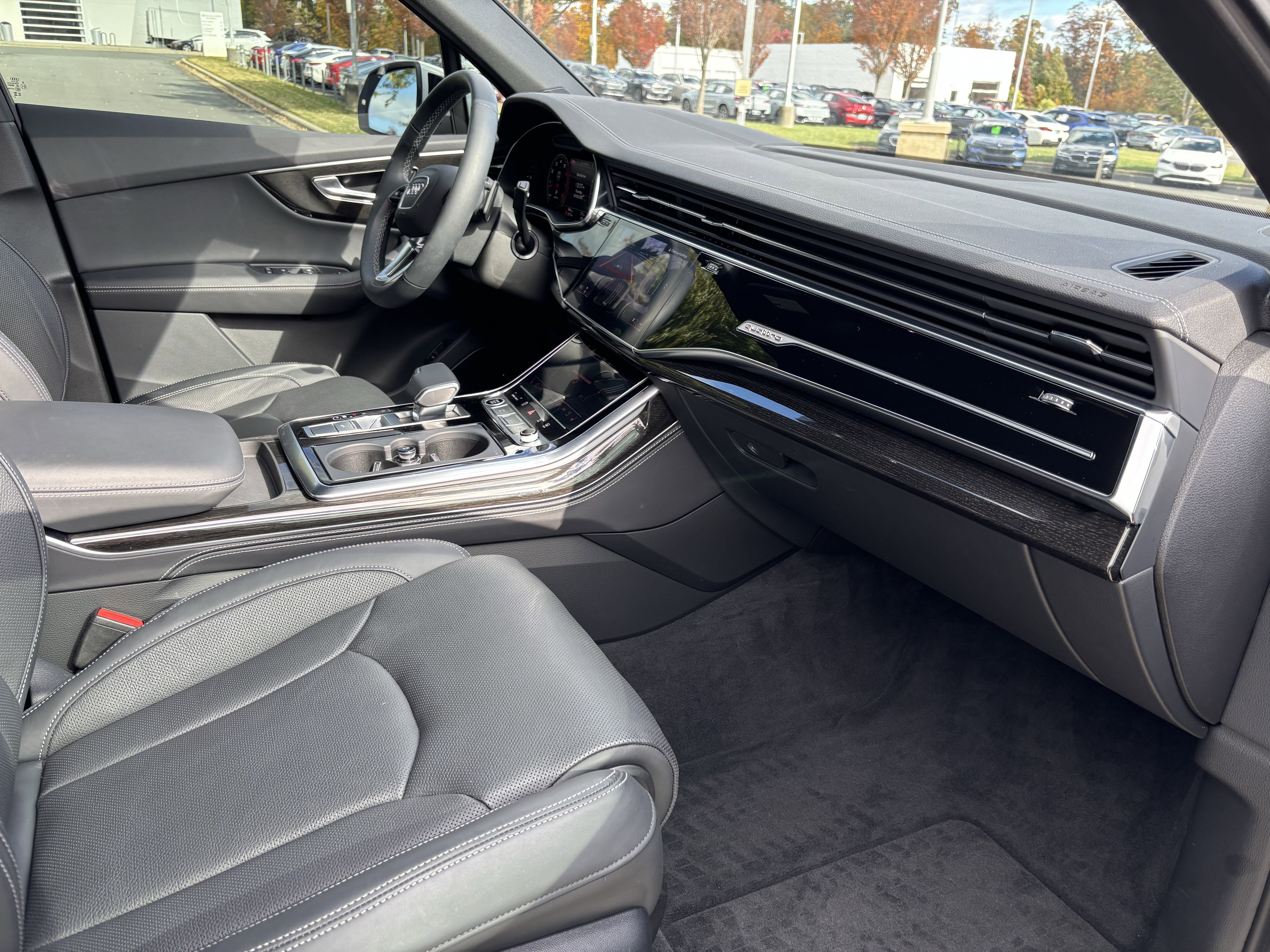 Used 2025 Audi Q7 3.0T Prestige image 22
