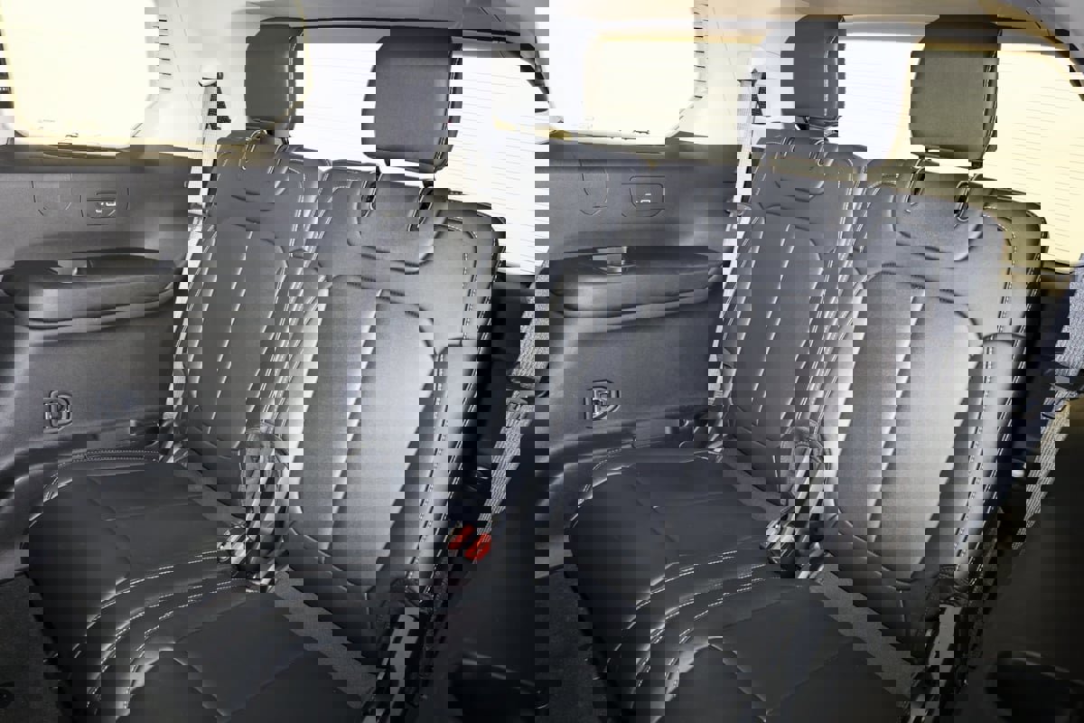 Used 2022 Jeep Grand Cherokee L Limited image 12