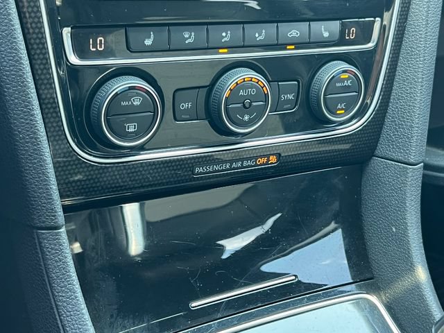 Used 2018 Volkswagen Passat 3.6 FWD image 23