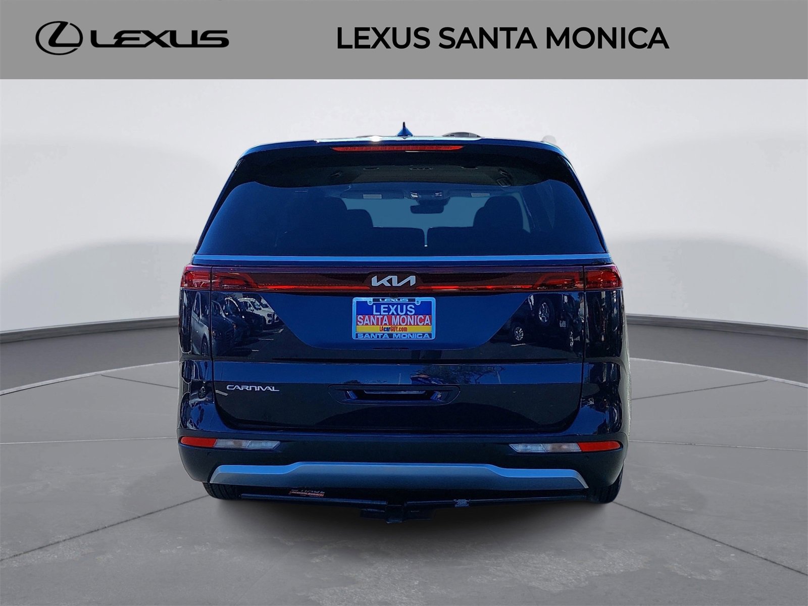 Used 2024 Kia Carnival LX image 6