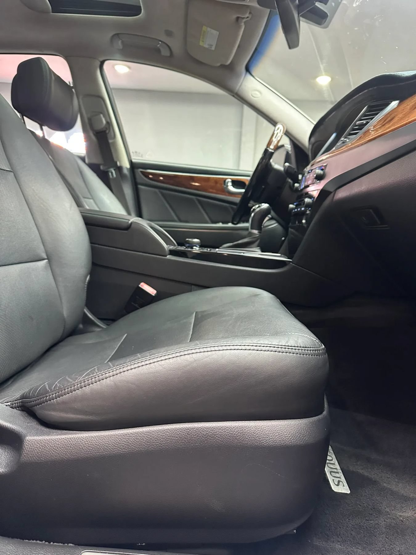 Used 2015 Hyundai Equus Signature RWD image 38