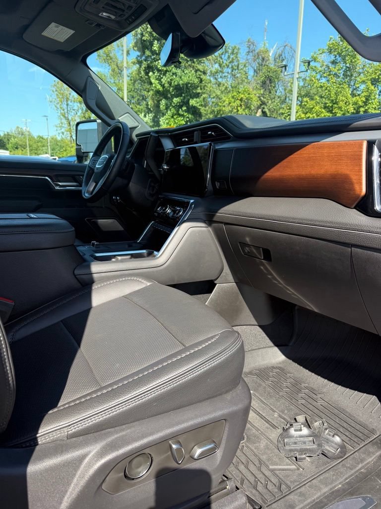 Used 2024 GMC Sierra 2500 Denali w/ Denali Reserve Package AWD/4WD image 24