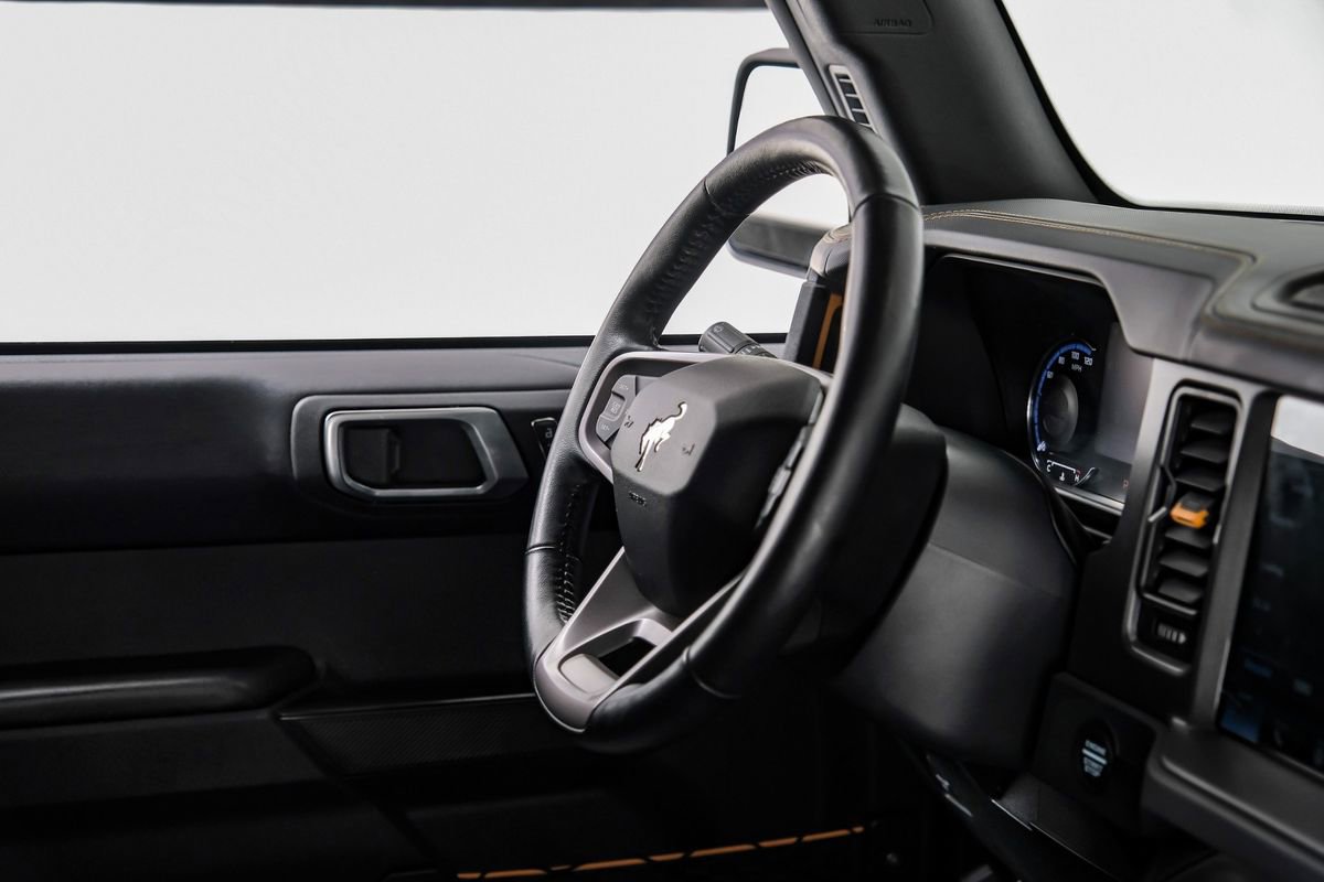 Used 2024 Ford Bronco Badlands image 18