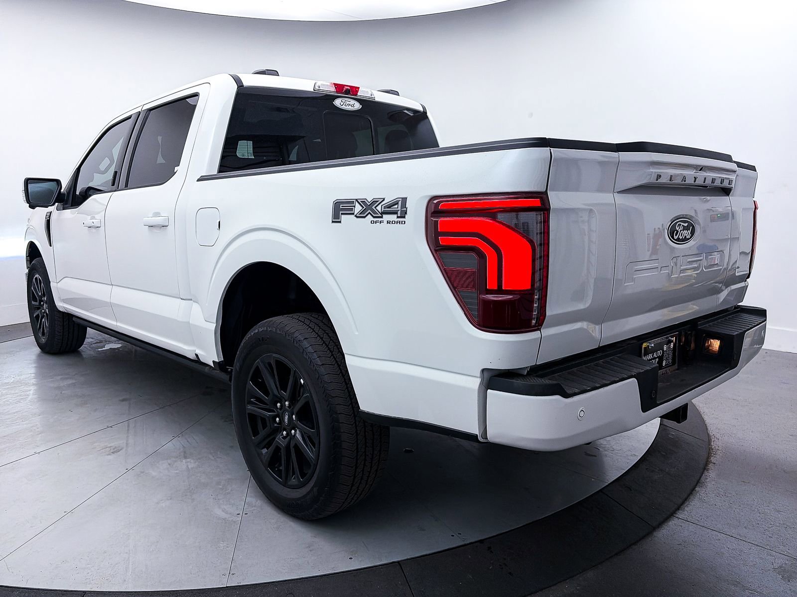 Used 2025 Ford F150 Platinum w/ FX4 Off-Road Package image 17