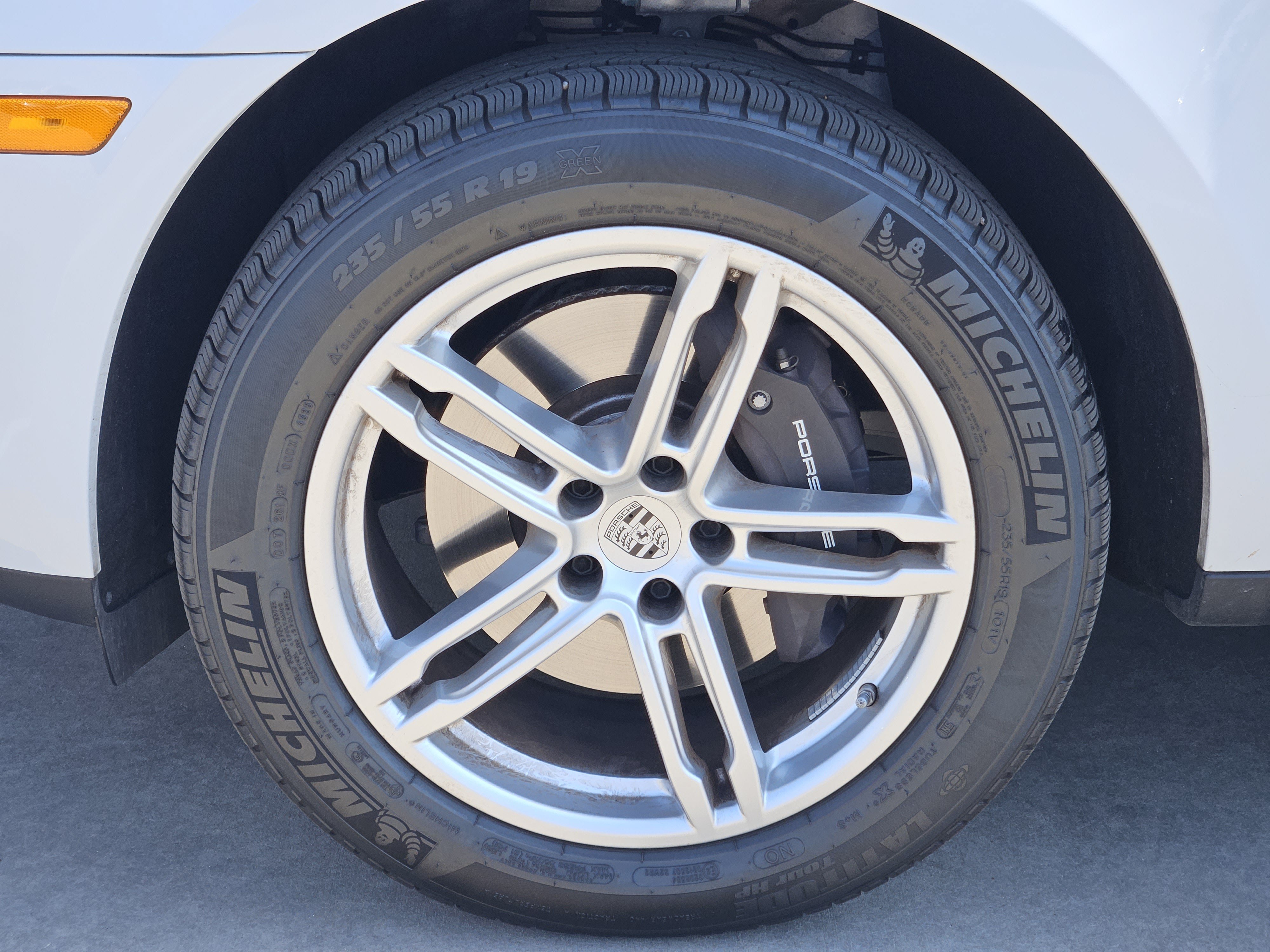 Certified 2026 Porsche Macan AWD/4WD image 14
