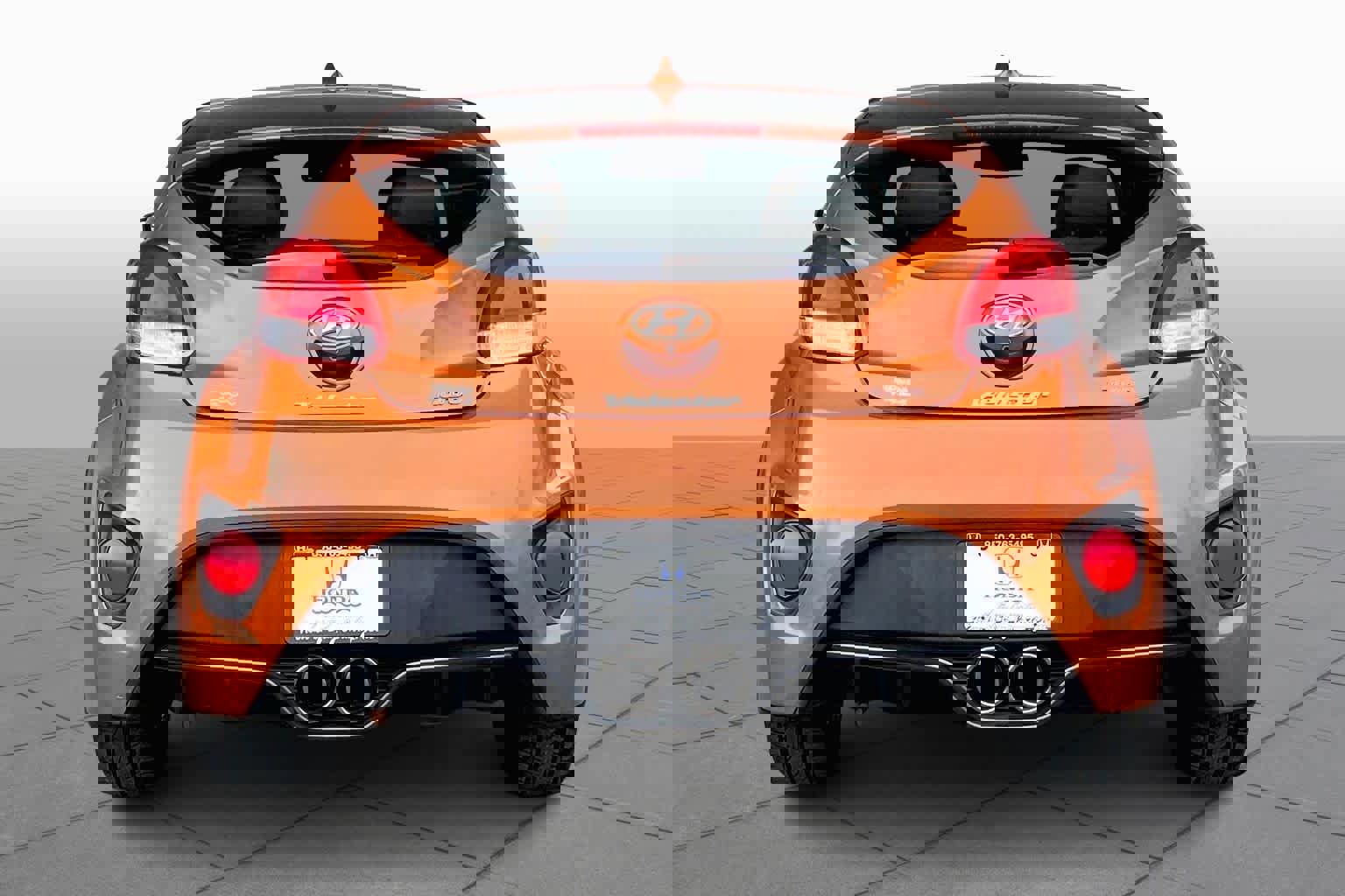 Used 2016 Hyundai Veloster Turbo image 4