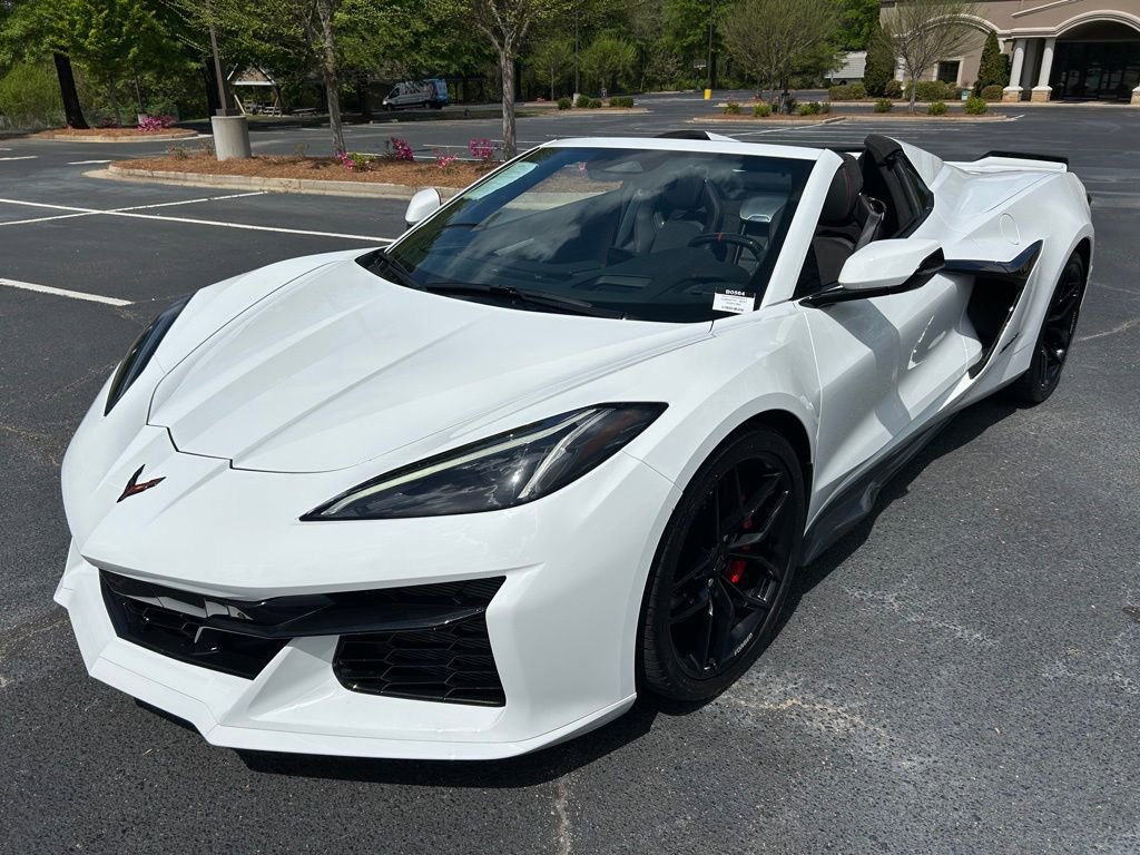 Used 2025 Chevrolet Corvette Z06 RWD image 25