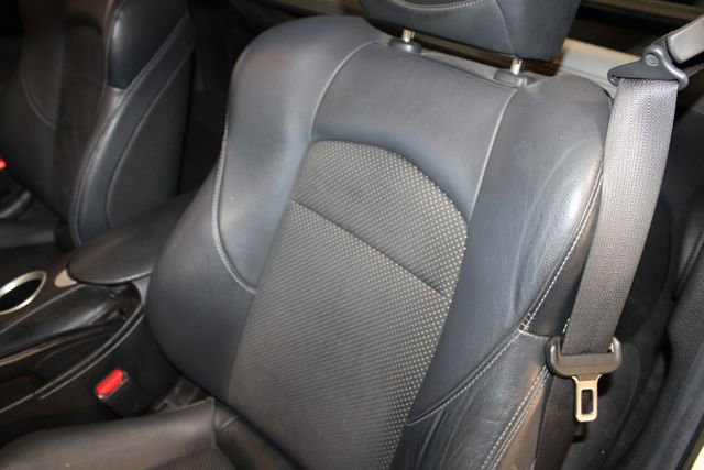 Used 2012 Nissan 370Z Touring RWD image 9