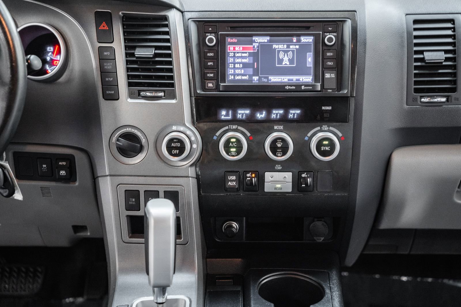 Used 2015 Toyota Sequoia Limited image 25
